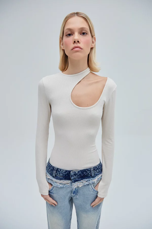 Blusa Manga Longa Gota Decote Malha Bege TIG