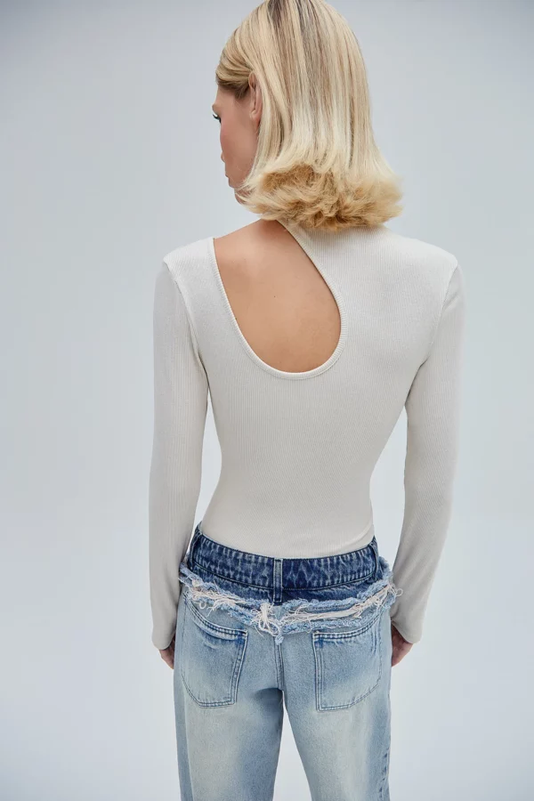 Blusa Manga Longa Gota Decote Malha Bege TIG - Image 2
